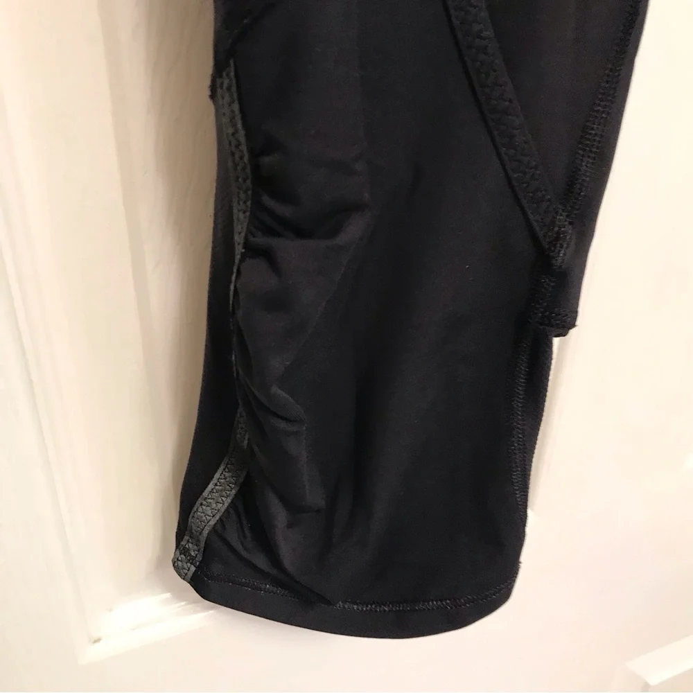 Lululemon Run For Your Life Crop Ruched Knee Leggings Black
